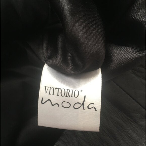 Vintage Black Leather Long Coat With Belt & Zipper Closure - Picture 10 of 13